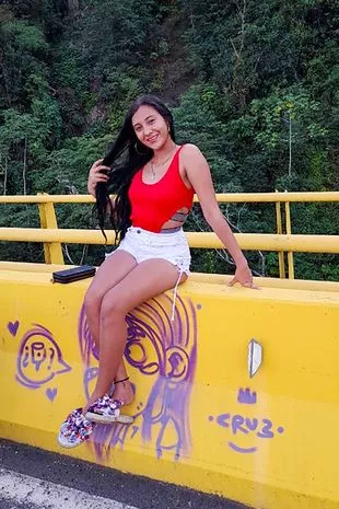 一名青少年在Facebook上与对手发生致命争吵后安排打架,随后被捅死